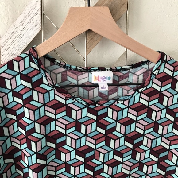Lularoa geometric pattern top - Picture 2 of 4